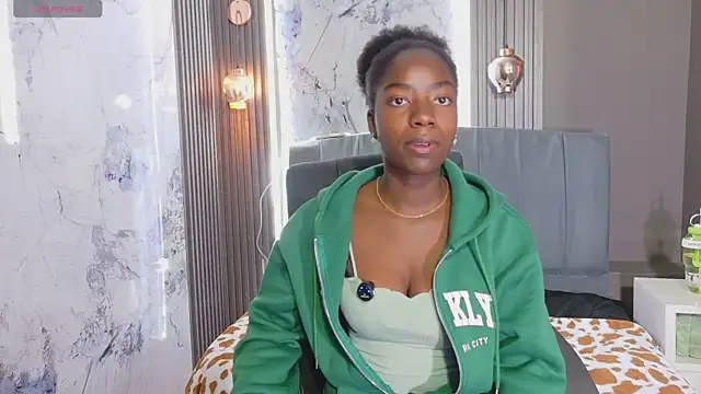 Snapshot of katia_green1 chatting on March 14, 11:26 am katia green1 online show from March 14, 11:26 am