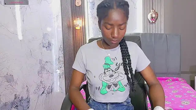 Snapshot of katia_green1 chatting on March 23, 11:14 am katia green1 online show from March 23, 11:14 am