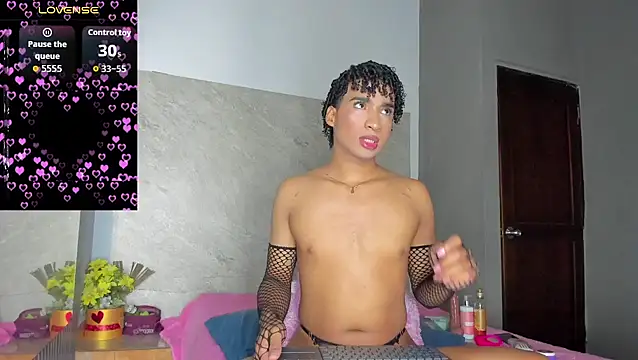 Snapshot of Stannlyy chatting on September 19, 4:03 am Stannlyy online show from September 19, 4:03 am