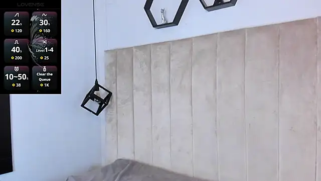 Snapshot of AfroditaLeclair chatting on September 21, 8:21 pm AfroditaLeclair online show from September 21, 8:21 pm