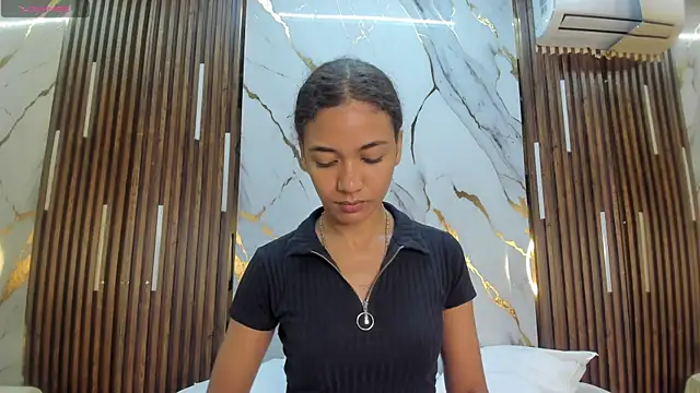 VictoriaDuart online show from May 8, 8:36 pm