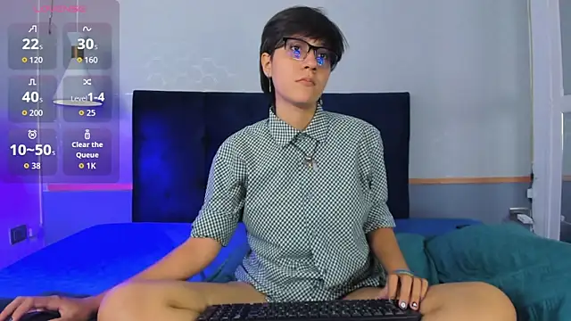 Tsuki Maru online show from October 8, 8:17 pm