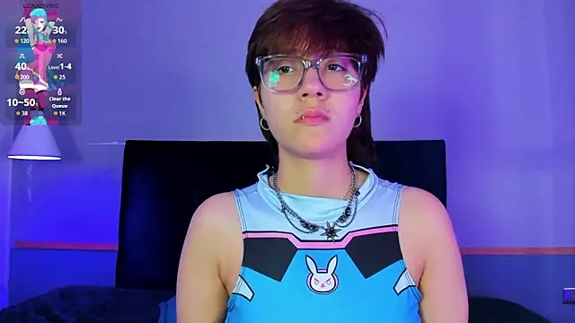 Snapshot of Tsuki_Maru chatting on February 13, 8:16 pm Tsuki Maru online show from February 13, 8:16 pm