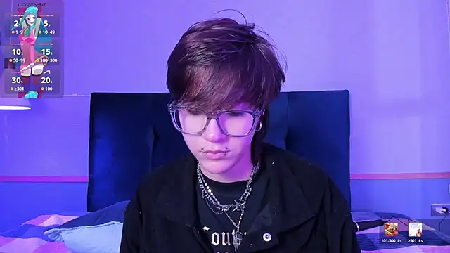 Snapshot of Tsuki_Maru chatting on March 8, 9:18 pm Tsuki Maru online show from March 8, 9:18 pm