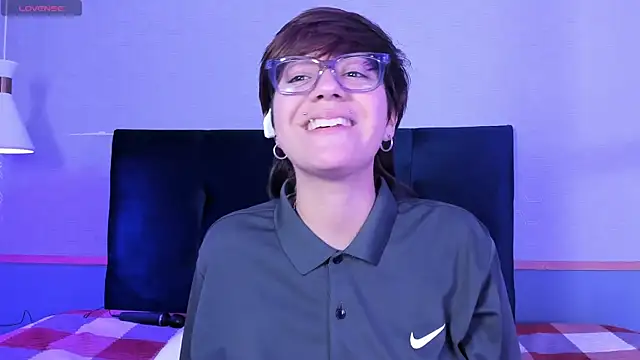 Snapshot of Tsuki_Maru chatting on March 11, 12:55 pm Tsuki Maru online show from March 11, 12:55 pm