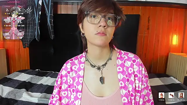 Snapshot of Tsuki_Maru chatting on March 20, 8:25 pm Tsuki Maru online show from March 20, 8:25 pm