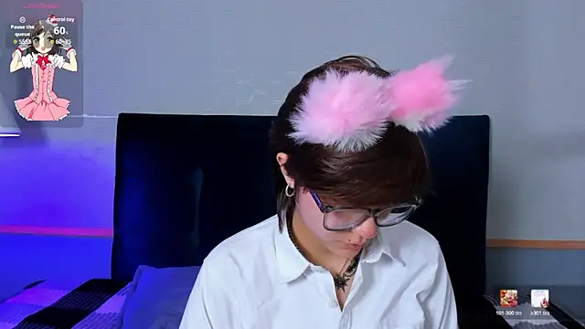 Snapshot of Tsuki_Maru chatting on March 26, 6:35 pm Tsuki Maru online show from March 26, 6:35 pm