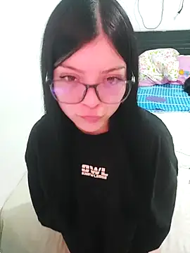 LunaJacobs online show from March 2, 10:05 pm