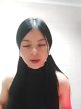 LunaJacobs online show from May 14, 8:48 pm