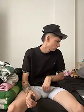 Luck  090 online show from October 3, 1:30 pm