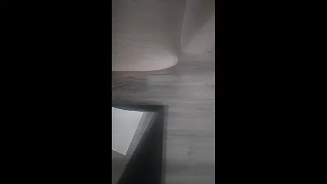 Snapshot of sthuart22 chatting on April 1, 6:27 pm sthuart22 online show from April 1, 6:27 pm