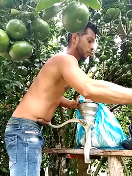 AlphaAlterX online show from October 4, 9:46 pm