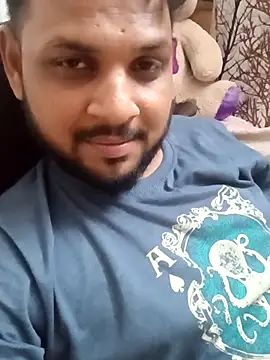 Snapshot of itzrocky1 chatting on September 13, 5:24 pm itzrocky1 online show from September 13, 5:24 pm