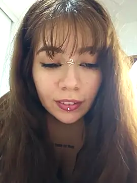 ingridequinti online show from April 29, 3:54 am