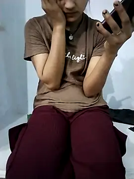 Snapshot of Student_girl2 chatting on October 26, 6:30 am Student girl2 online show from October 26, 6:30 am