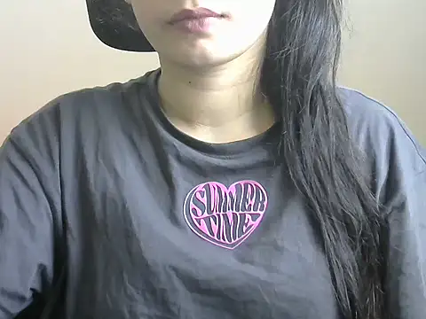 Snapshot of SexyNeylar chatting on November 20, 3:45 pm SexyNeylar online show from November 20, 3:45 pm