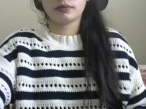 Snapshot of SexyNeylar chatting on January 8, 3:14 pm SexyNeylar online show from January 8, 3:14 pm