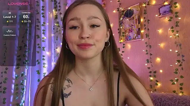 TeaseMeeNow online show from September 13, 5:02 pm