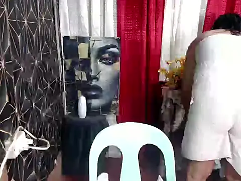 Snapshot of MissfrancesXxx chatting on November 25, 6:57 am MissfrancesXxx online show from November 25, 6:57 am