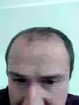 Snapshot of zurab39 chatting on October 3, 10:45 am zurab39 online show from October 3, 10:45 am