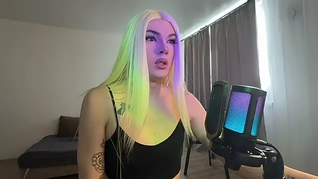 YourTrixie online show from March 21, 6:29 am