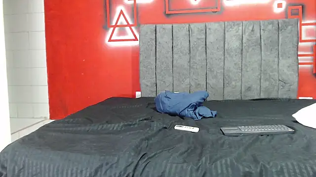 catalina hard love online show from October 2, 1:01 am