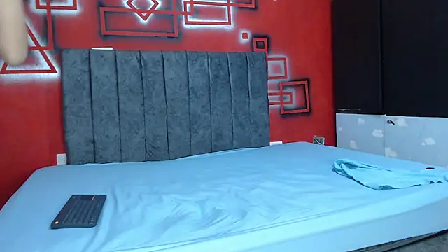 Snapshot of catalina_hard_love chatting on February 5, 12:59 am catalina hard love online show from February 5, 12:59 am