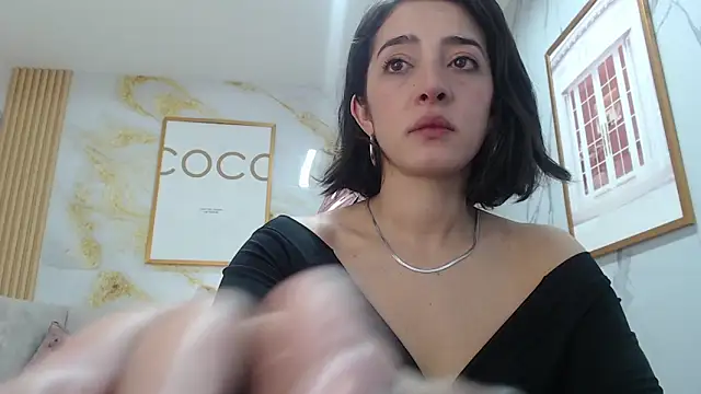 Snapshot of sara_lopez_s chatting on September 25, 2:10 pm sara lopez s online show from September 25, 2:10 pm