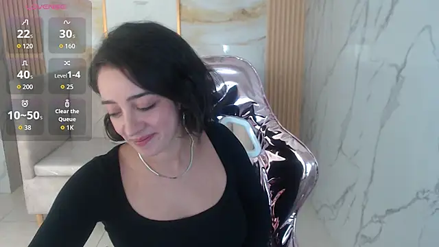 Snapshot of sara_lopez_s chatting on October 20, 2:28 pm sara lopez s online show from October 20, 2:28 pm