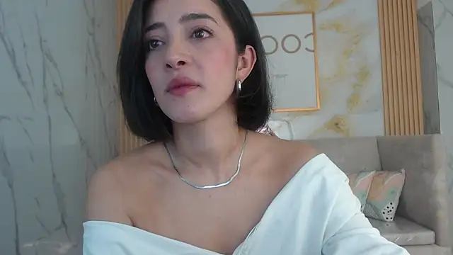 Snapshot of sara_lopez_s chatting on October 25, 1:40 pm sara lopez s online show from October 25, 1:40 pm