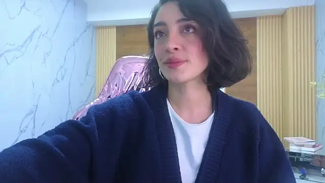 sara lopez s online show from May 10, 1:16 pm