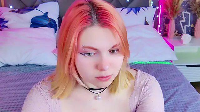 Evie Vall online show from February 4, 12:11 pm