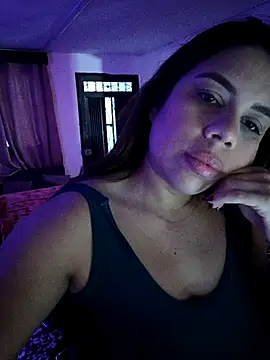 Snapshot of GabyMontenegro chatting on September 30, 11:15 am GabyMontenegro online show from September 30, 11:15 am