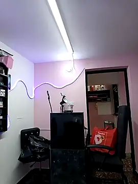 Snapshot of GabyMontenegro chatting on October 17, 5:59 pm GabyMontenegro online show from October 17, 5:59 pm