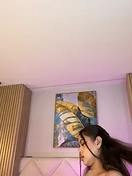 Mila Hank  online show from May 11, 4:04 pm