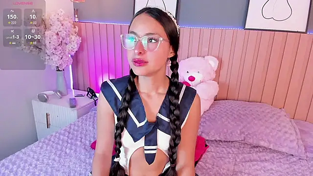 Snapshot of Annie__2 chatting on October 3, 12:02 pm Annie  2 online show from October 3, 12:02 pm