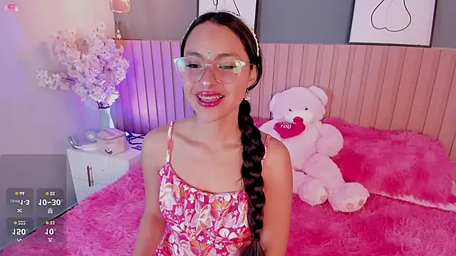 Snapshot of Annie__2 chatting on October 4, 12:03 pm Annie  2 online show from October 4, 12:03 pm