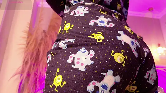 Annie  2 online show from November 20, 3:07 am