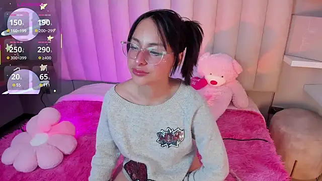 Annie  2 online show from December 23, 3:04 am