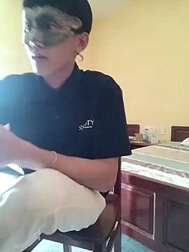 thienlong05 online show from September 14, 2:11 am