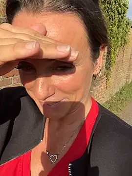 Snapshot of Justnani001 chatting on September 21, 3:02 pm Justnani001 online show from September 21, 3:02 pm