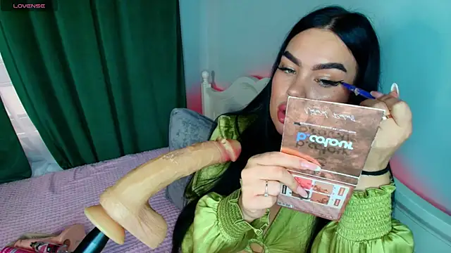 Snapshot of katerine_Monroe chatting on October 12, 2:16 pm katerine Monroe online show from October 12, 2:16 pm