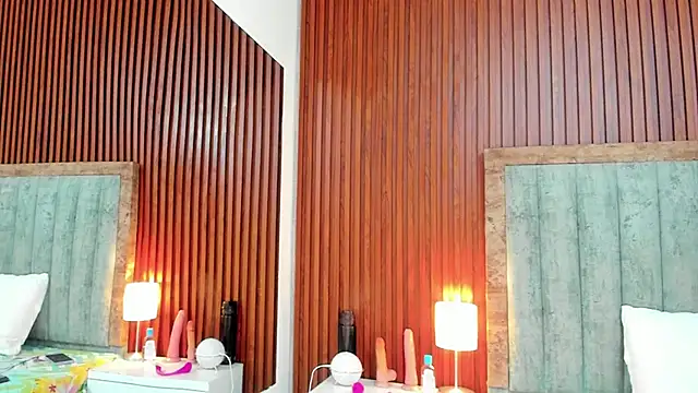 keisha collins online show from October 17, 11:35 am