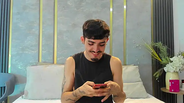 NikoStone  online show from October 2, 4:52 am