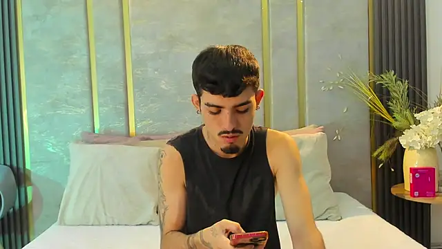 NikoStone  online show from October 4, 5:16 am