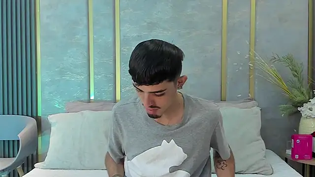 NikoStone  online show from October 18, 4:37 am