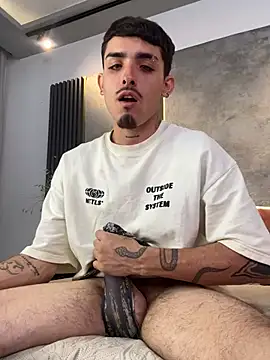 Snapshot of NikoStone_ chatting on July 2, 5:02 am NikoStone online show from July 2, 5:02 am