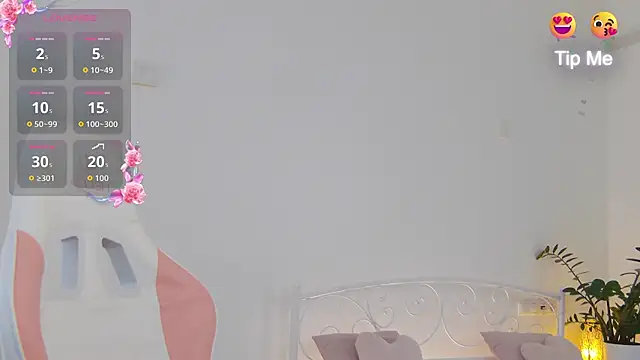 Snapshot of KumiKruz chatting on October 10, 1:21 pm KumiKruz online show from October 10, 1:21 pm