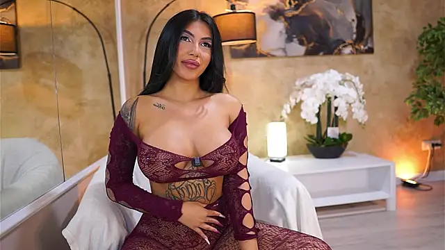 AishaaDevoe online show from October 30, 6:41 pm