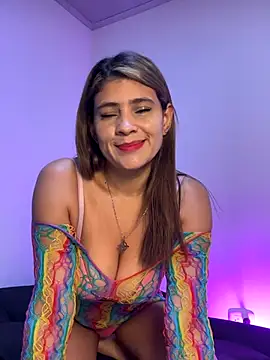 Snapshot of Skarlett_12_ chatting on September 26, 11:25 am Skarlett 12 online show from September 26, 11:25 am